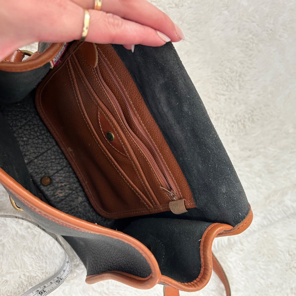 Vtg Dooney & Bourke Essex Black Crossbody All Weather Leather Heritage Made USA - Picture 8 of 11